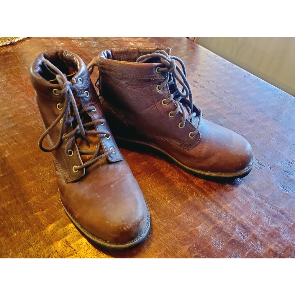 L.L Bean Mens size 10 Leather Boots